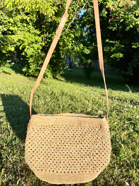 Sac bandoulière en crochet raphia naturel ajouré