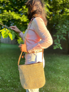 Sac bandoulière en crochet raphia naturel