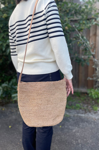 Sac bandoulière en crochet raphia naturel